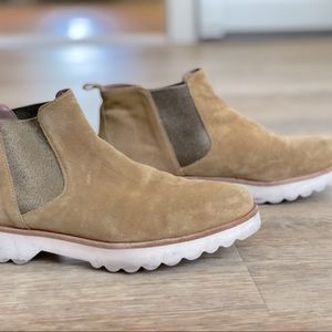 HOMERS ARTISAN / Flat Ankle Boots / Tan Suede Leather / Size 39 / Made in Spain